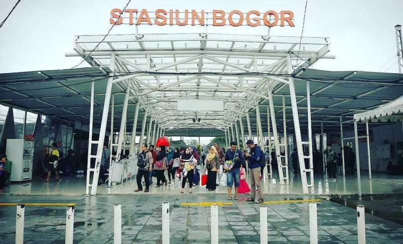 Stasiun Bogor. 
