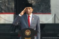 Presiden Joko Widodo menjadi Inspektur Upacara Peringatan Hari Kesaktian Pancasila di halaman Monumen Pancasila Sakti, Kompleks Lubang Buaya, Jakarta Timur, Jumat (1/10)
