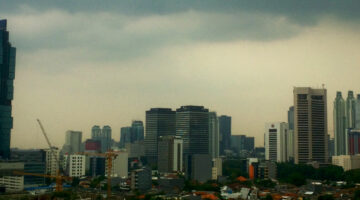 Asap Karhutla Sempat Lintasi Langit Jakarta, Pemprov DKI Siapkan Opsi PJJ